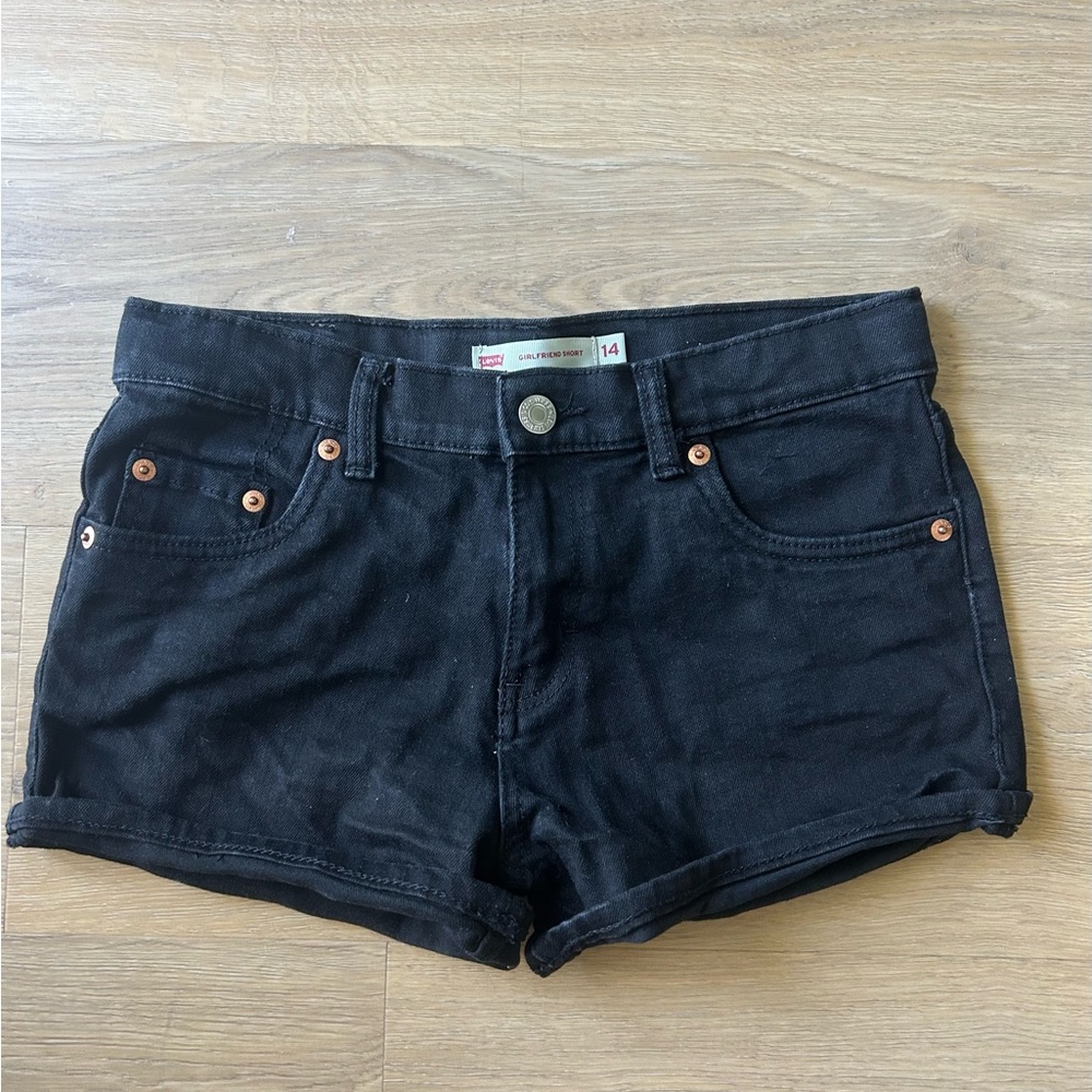Levi's Women's Black Jean Shorts 😍